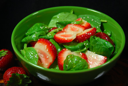 spinach_strawberry_salad